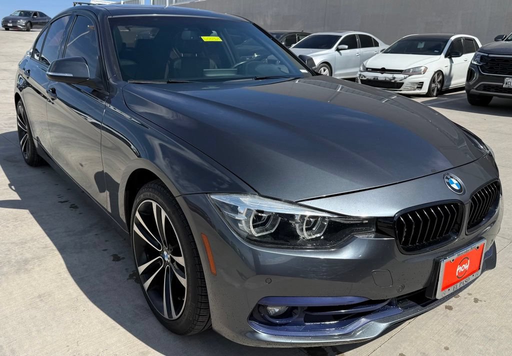 Used 2018 BMW 330i Sedan RWD image 2