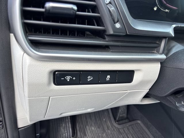 Used 2023 Kia Telluride S AWD/4WD image 18