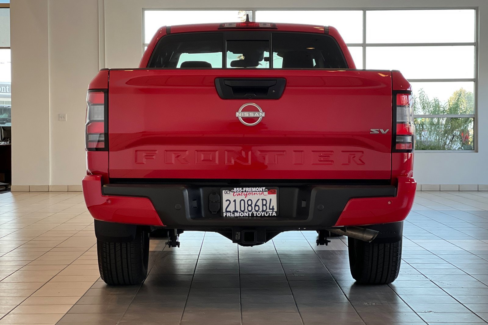 Used 2022 Nissan Frontier SV image 5