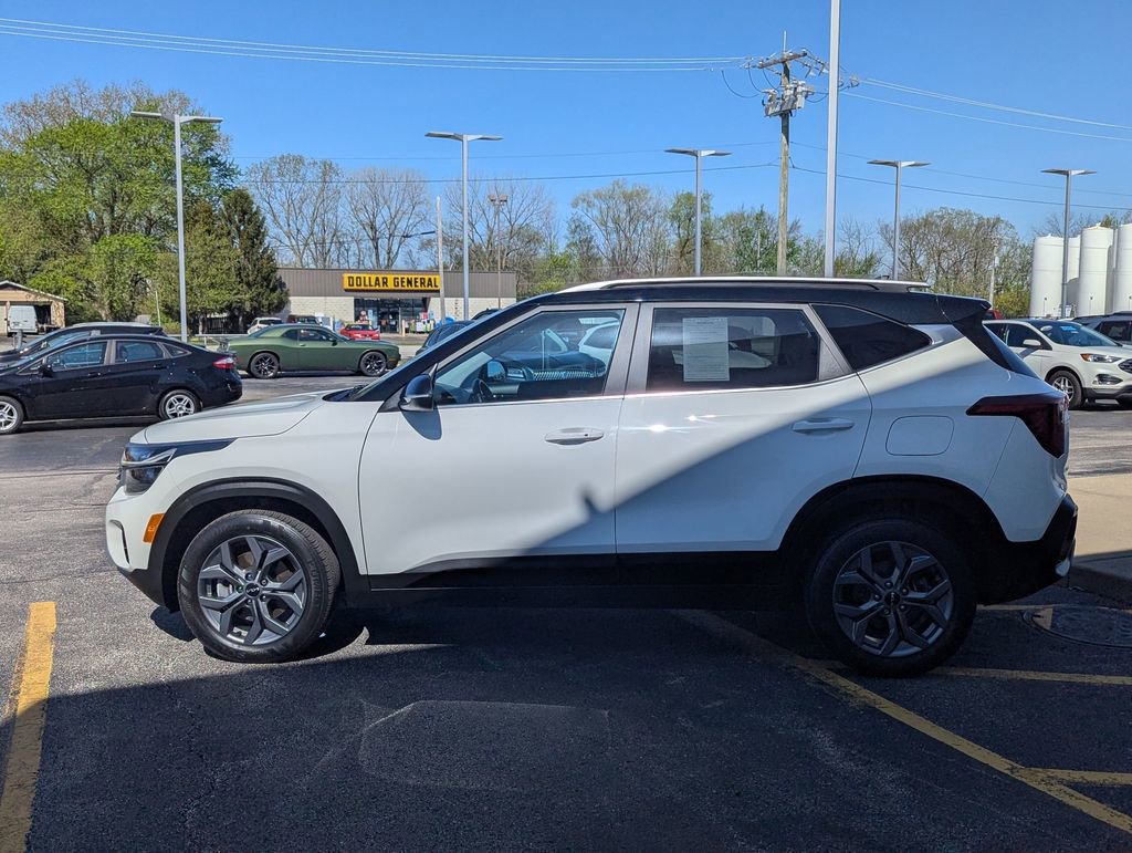 Used 2024 Kia Seltos S AWD/4WD image 6
