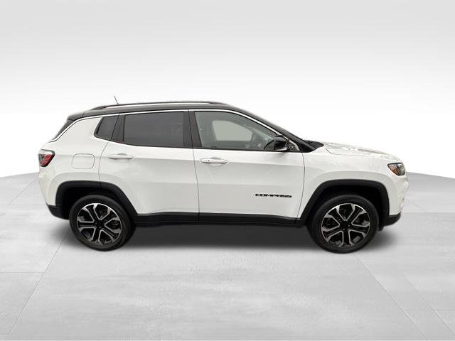 Used 2022 Jeep Compass Limited AWD/4WD image 8