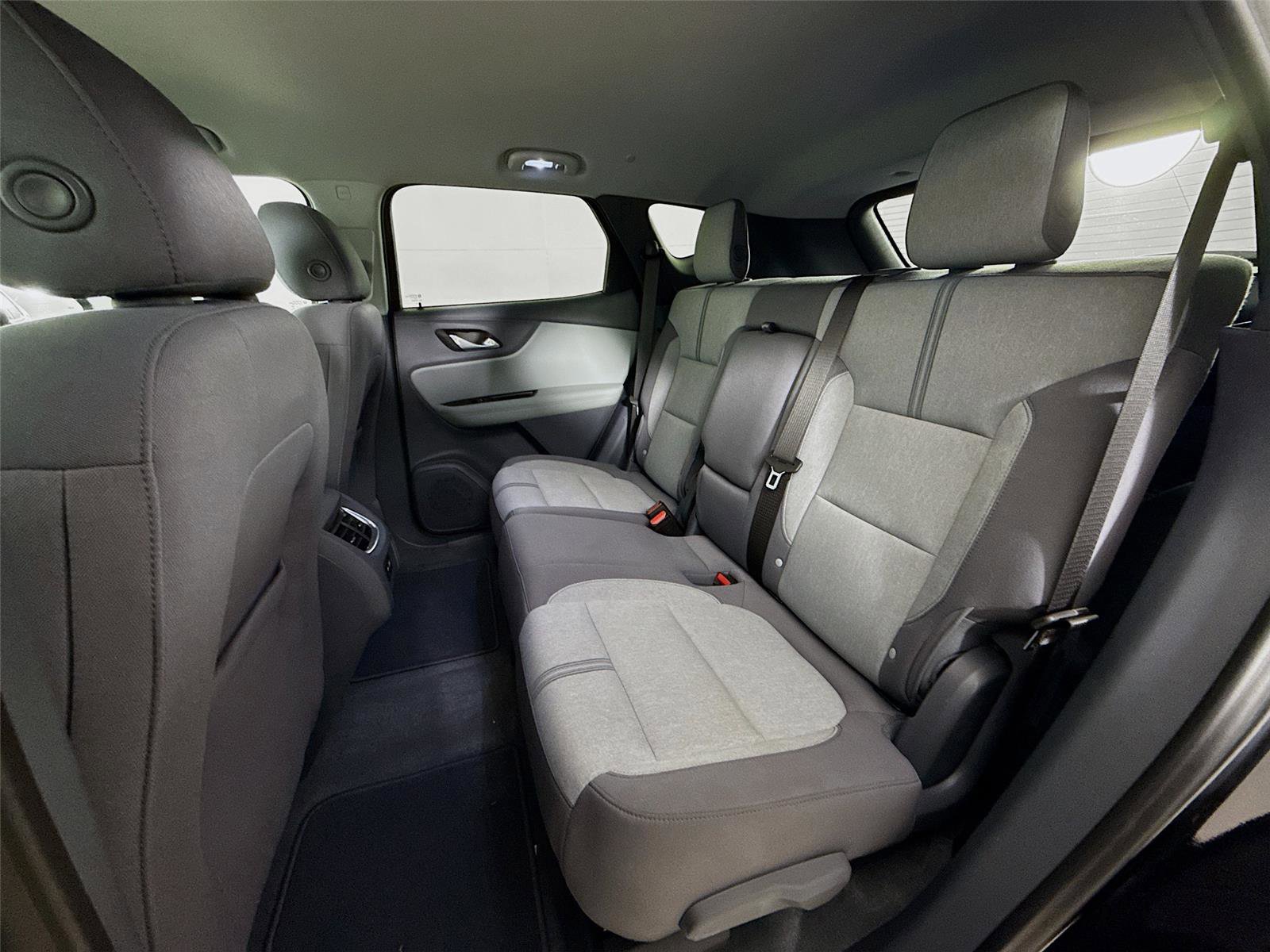 Used 2020 Chevrolet Blazer LT image 23