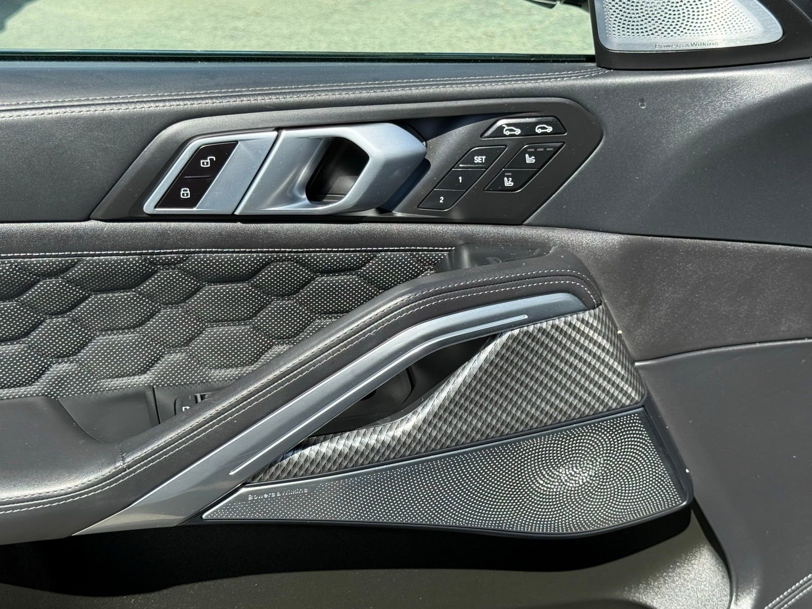 Used 2020 BMW X6 M Competition w/ Executive Package image 20