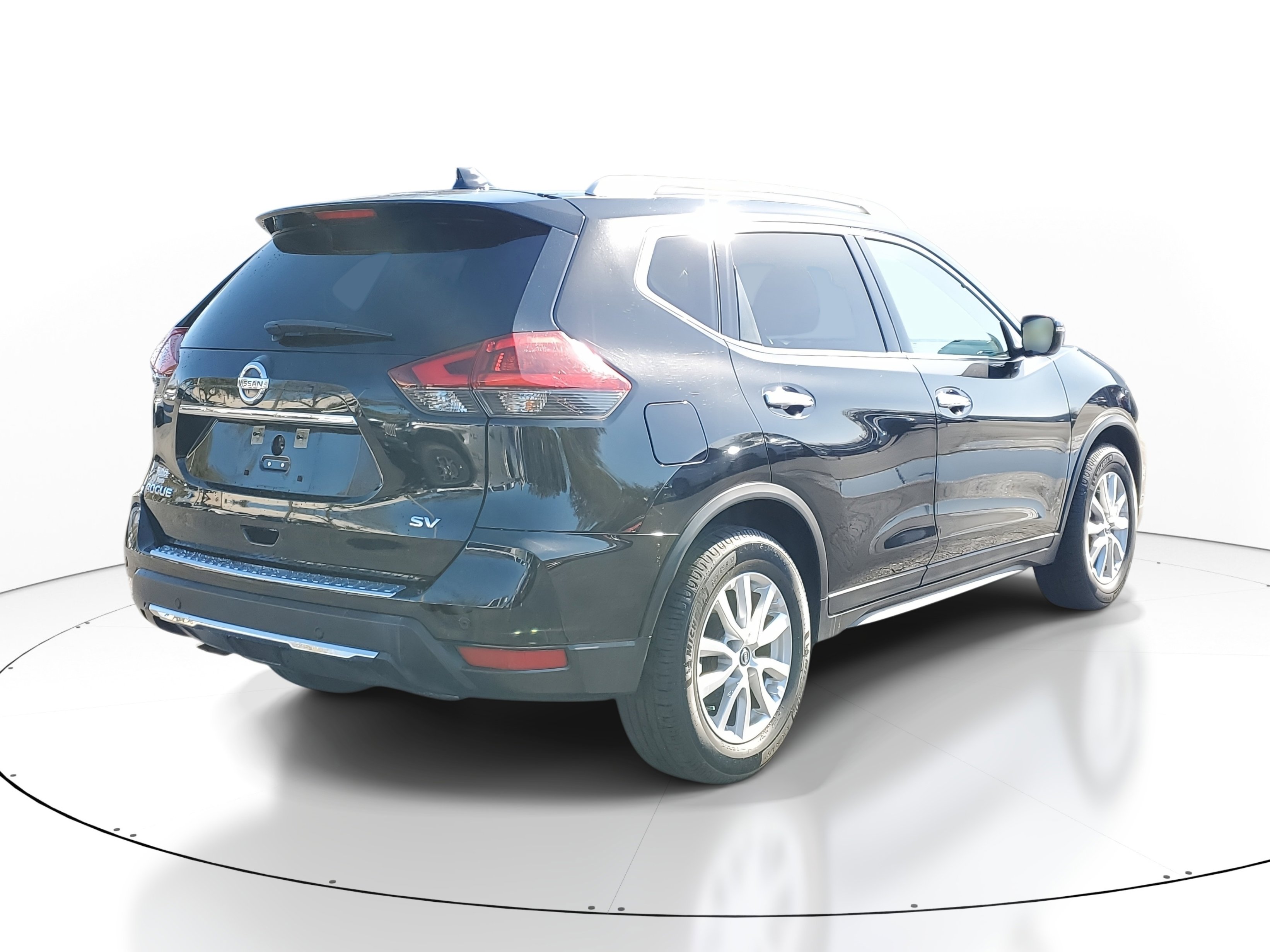 Used 2020 Nissan Rogue SV image 4
