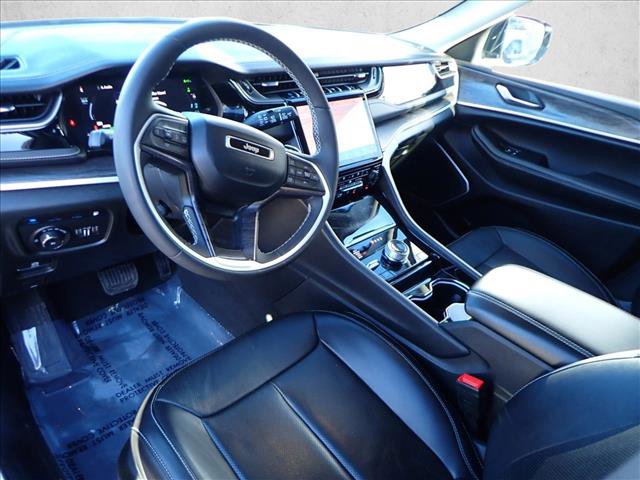 Used 2023 Jeep Grand Cherokee 4WD 4xe w/ Luxury Tech Group II image 12