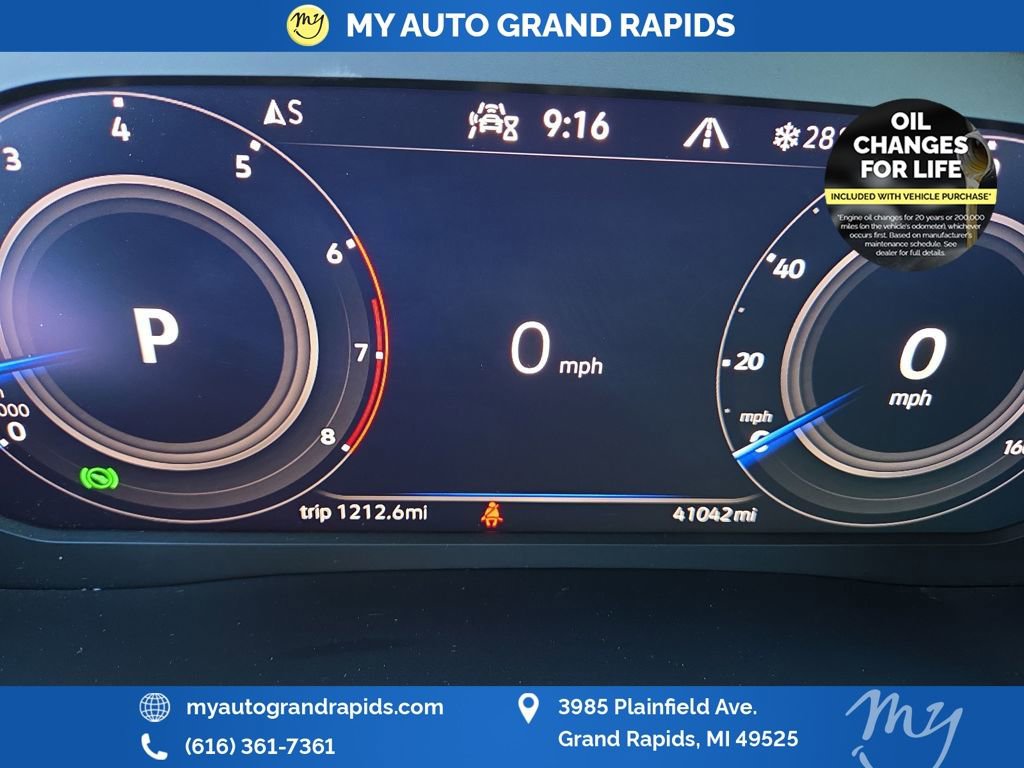 Used 2022 Volkswagen Atlas Cross Sport SE image 18