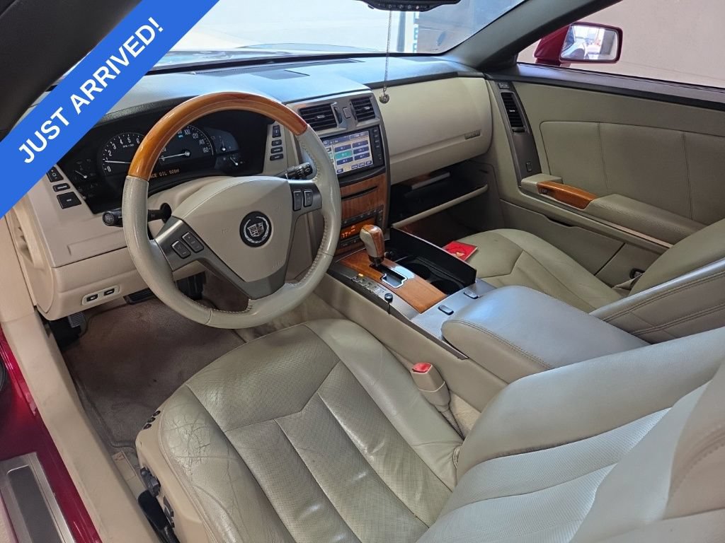 Used 2006 Cadillac XLR RWD image 5