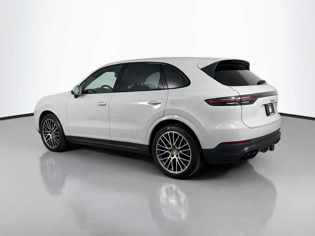 Used 2023 Porsche Cayenne Platinum Edition AWD/4WD image 7