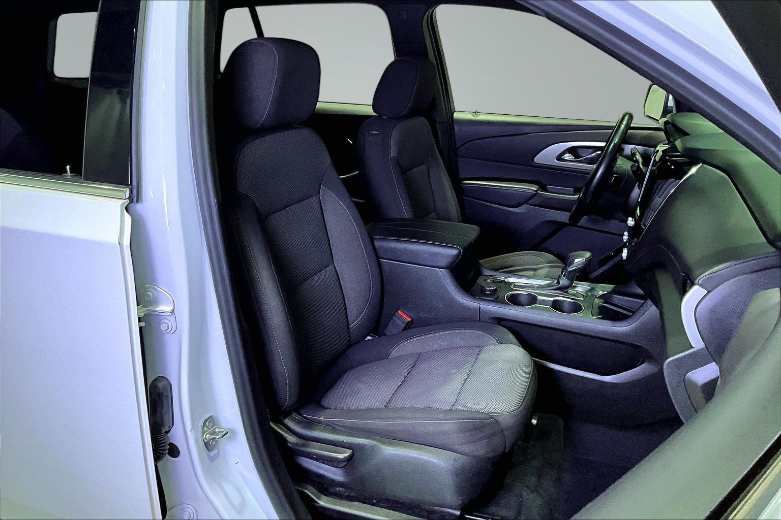 Used 2023 Chevrolet Traverse LT AWD/4WD image 29