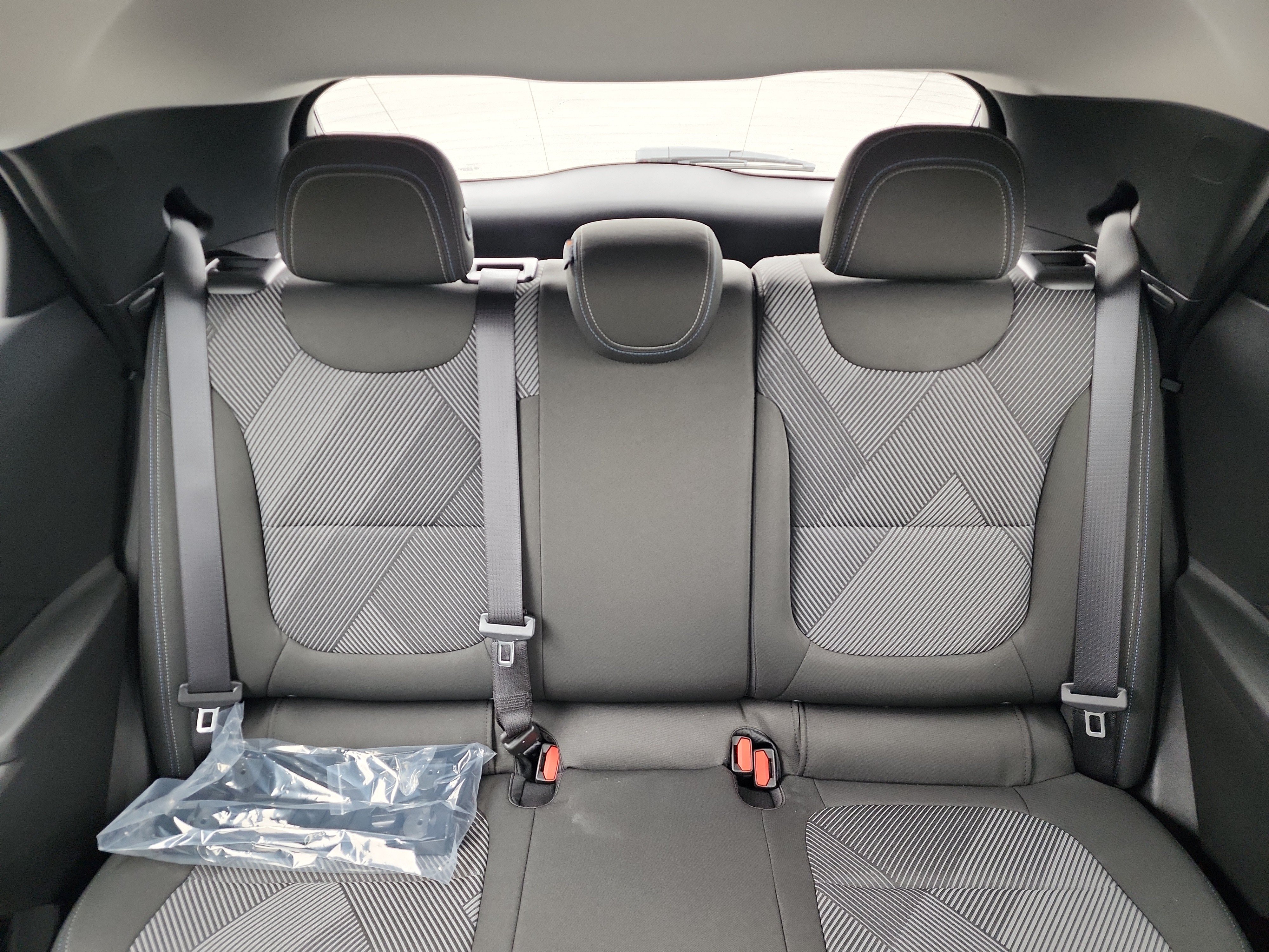 New 2027 Chevrolet Bolt LT w/ Comfort Package FWD image 21