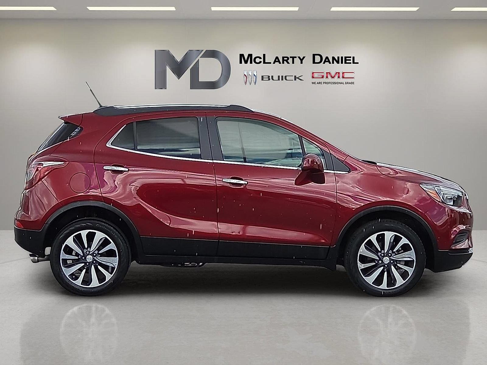 Used 2022 Buick Encore Preferred w/ Safety Package II AWD/4WD image 16