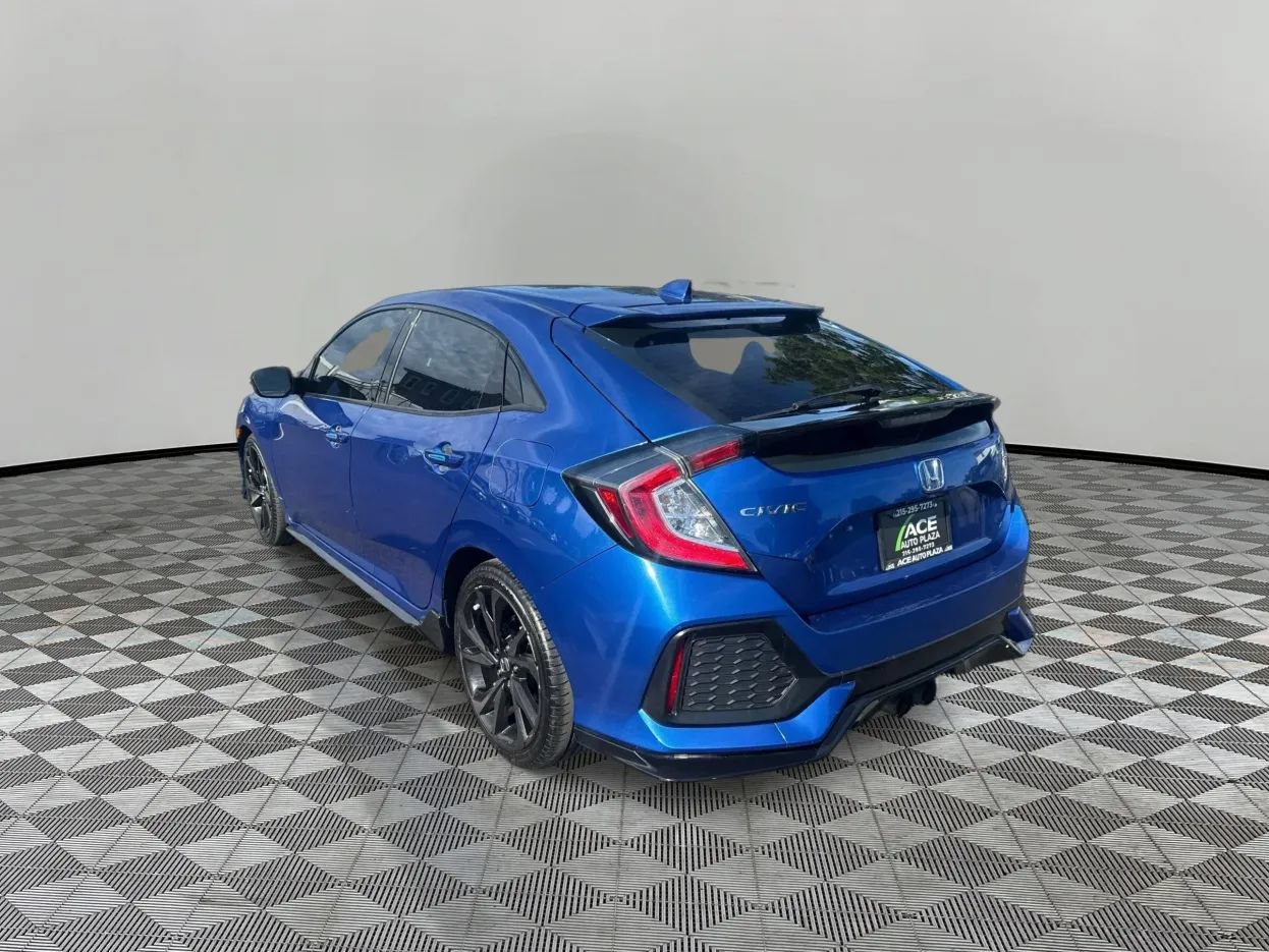 Used 2018 Honda Civic Sport image 7