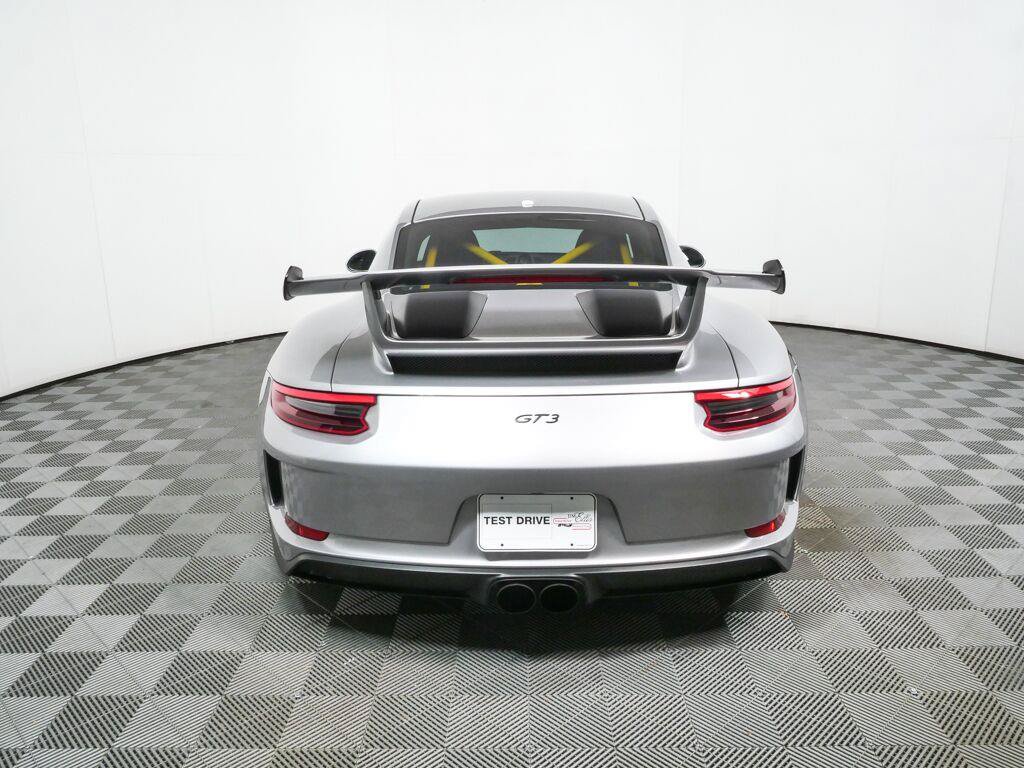 Used 2018 Porsche 911 GT3 RWD image 26