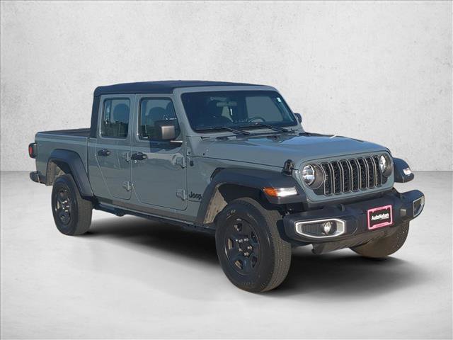 Used 2025 Jeep Gladiator Sport AWD/4WD image 3