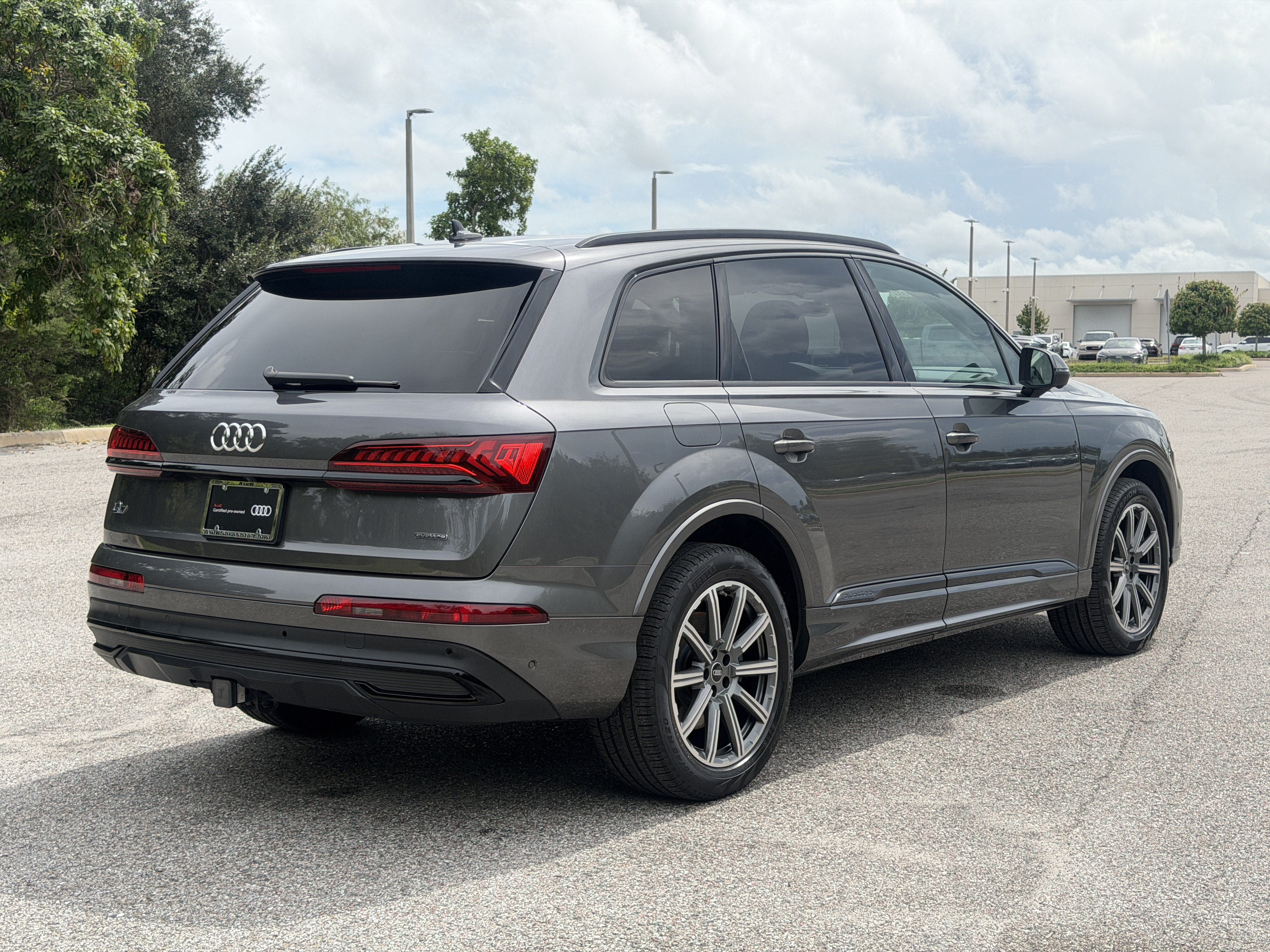 Used 2023 Audi Q7 2.0T Premium Plus AWD/4WD image 7
