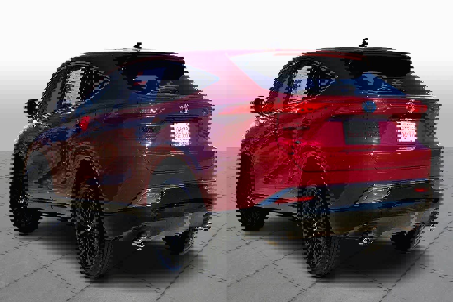 Used 2023 Toyota Venza Nightshade image 12