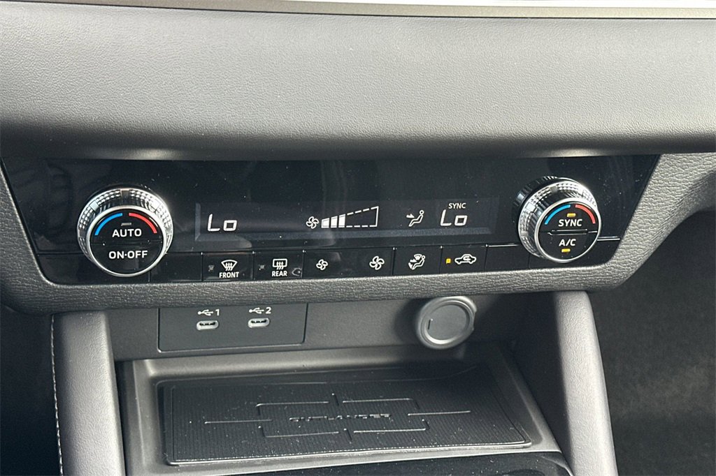 New 2025 Mitsubishi Outlander ES image 20