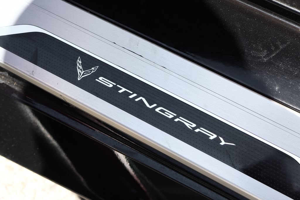 Used 2021 Chevrolet Corvette Stingray Preferred Cpe w/ Z51 Performance Package RWD image 23