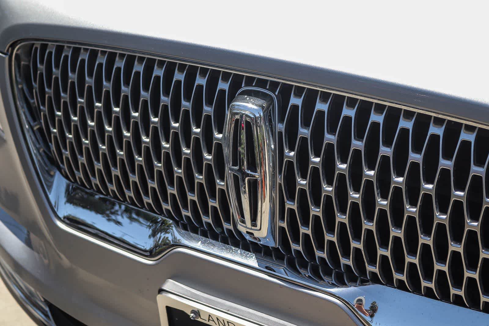 Used 2021 Lincoln Aviator Reserve w/ Equipment Group 201A RWD image 11
