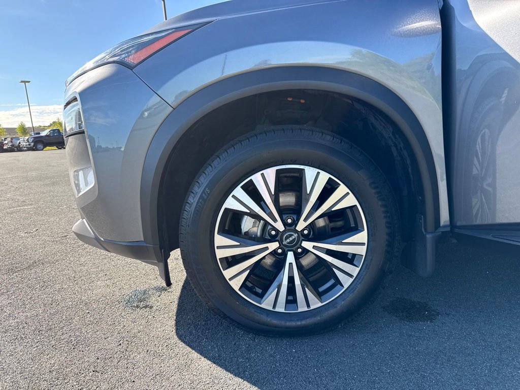 Used 2023 Nissan Rogue SV AWD/4WD image 40