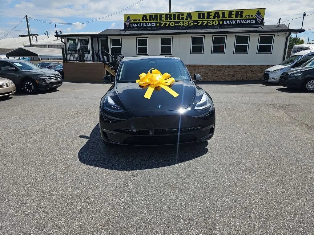 Used 2023 Tesla Model Y Long Range AWD/4WD image 11