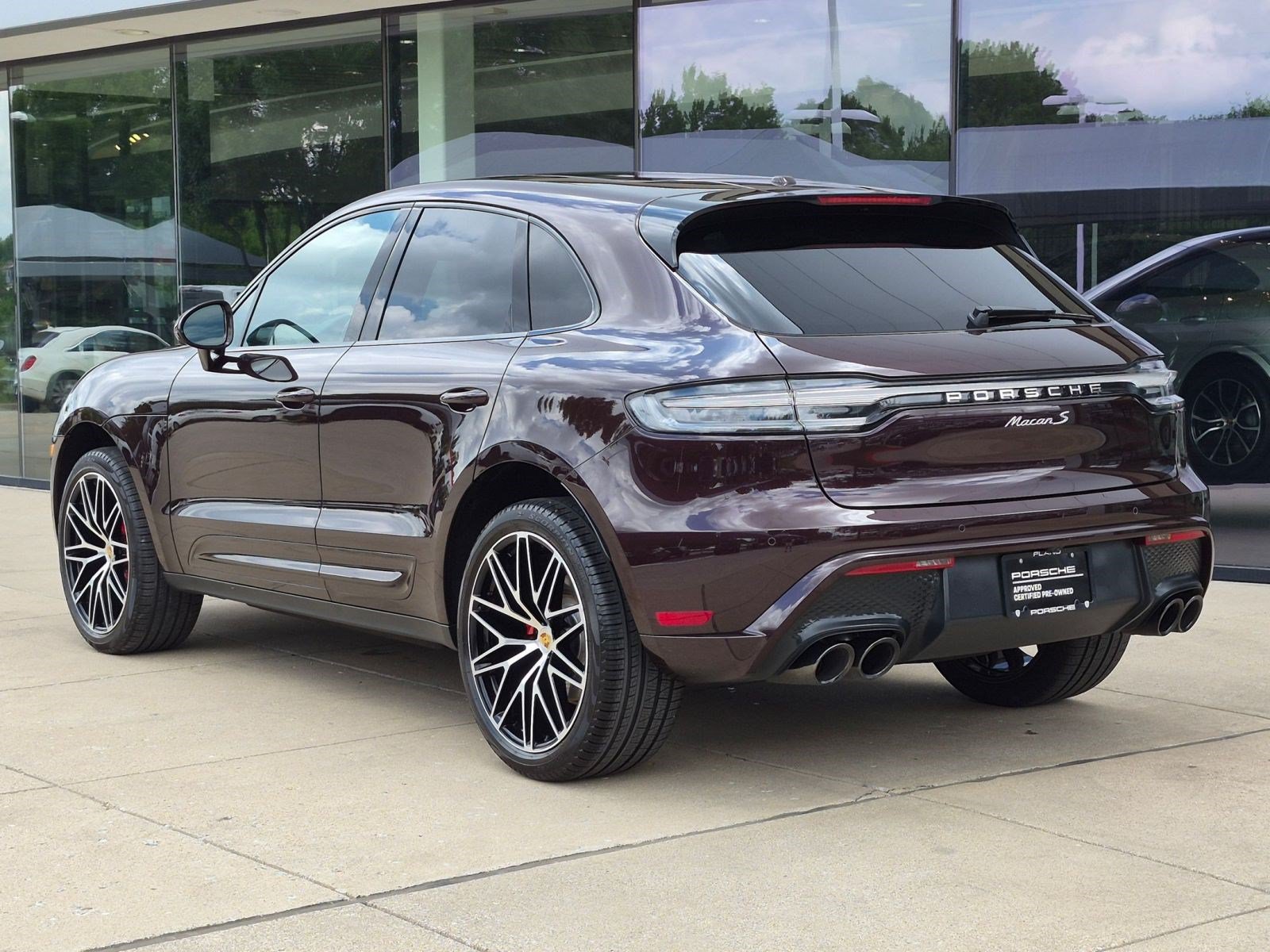 Certified 2026 Porsche Macan S AWD/4WD image 3
