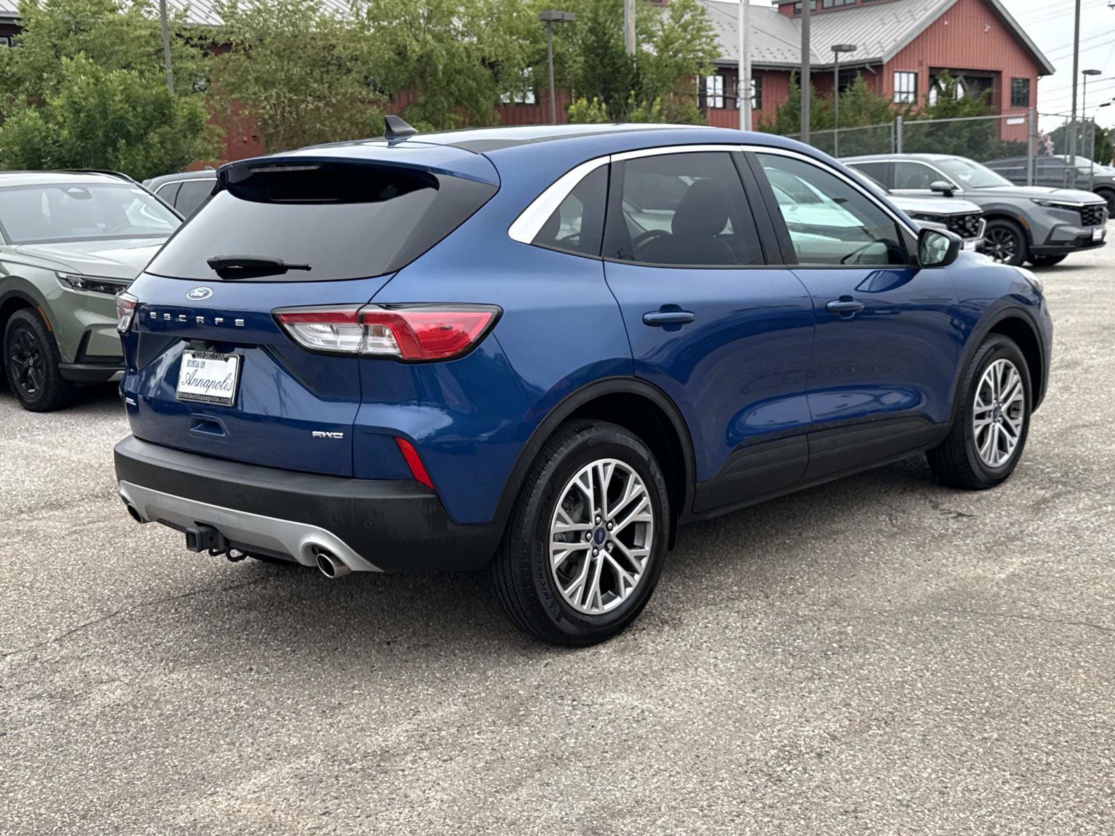 Used 2022 Ford Escape SEL w/ Technology Package AWD/4WD image 23