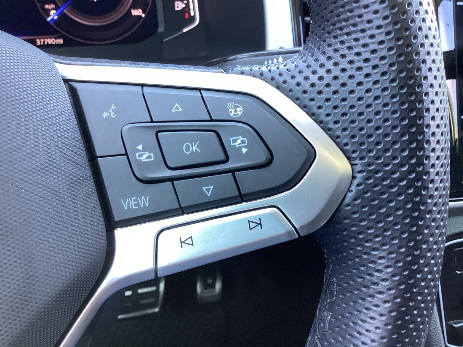 Used 2023 Volkswagen Atlas SEL Premium image 20