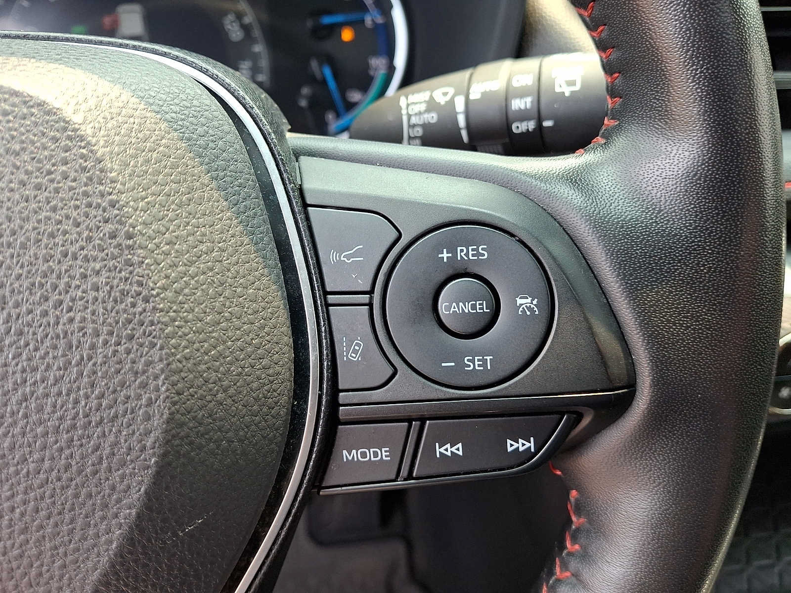 Used 2023 Toyota RAV4 SE w/ Weather & Moonroof Package AWD/4WD image 23