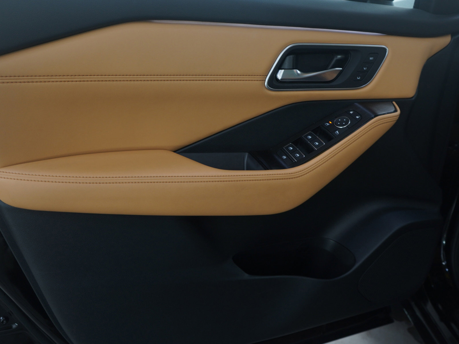 Used 2023 Nissan Rogue Platinum w/ Platinum Premium Package image 23