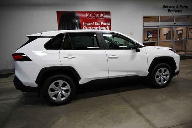 New 2025 Toyota RAV4 LE image 5