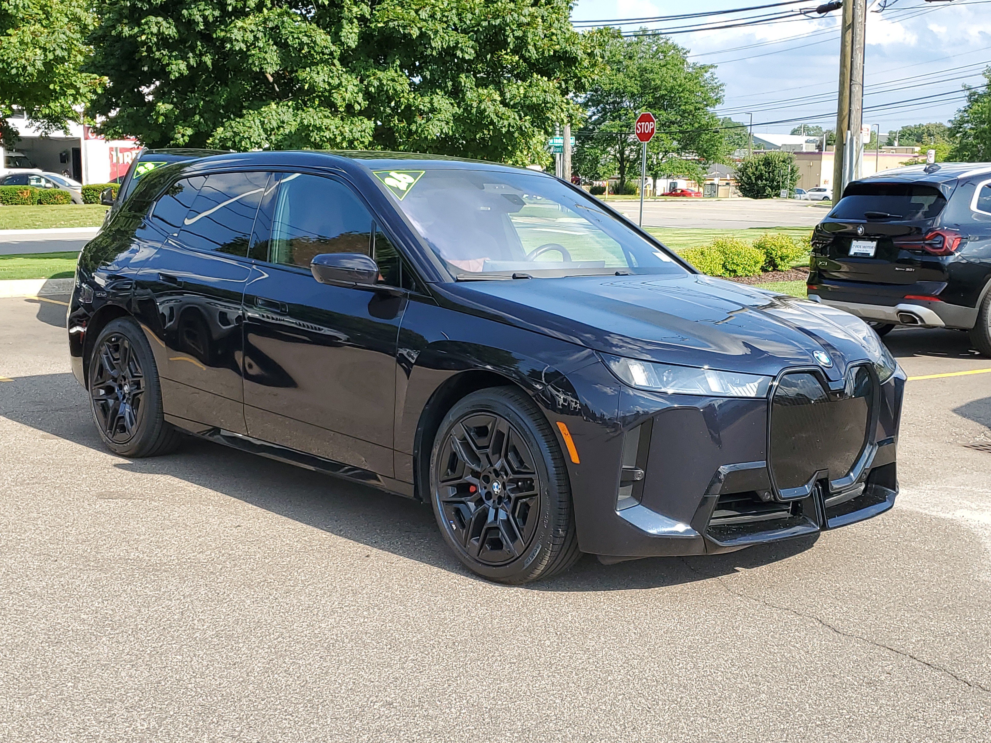 Certified 2026 BMW iX xDrive60 AWD/4WD image 2