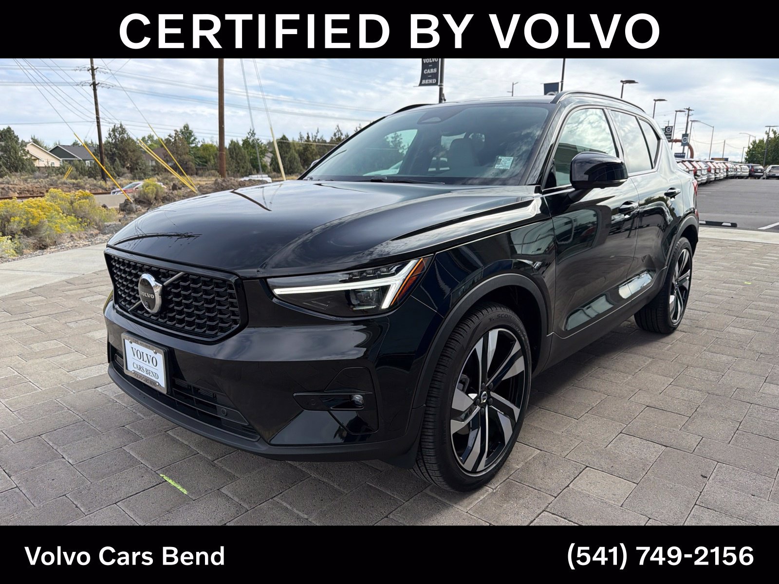 Used 2025 Volvo XC40 B5 Ultra AWD/4WD image 4
