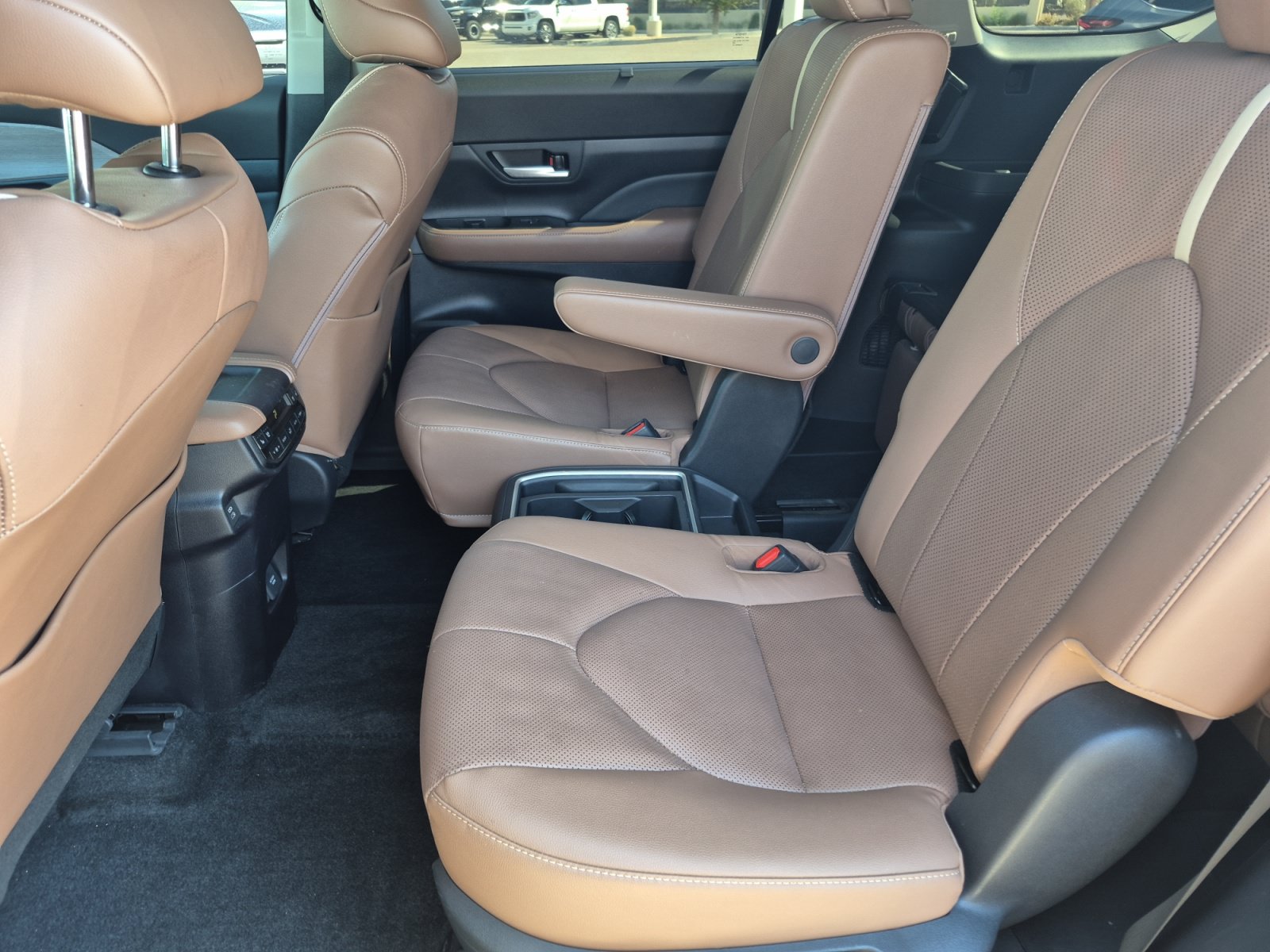 Used 2026 Toyota Grand Highlander AWD image 20