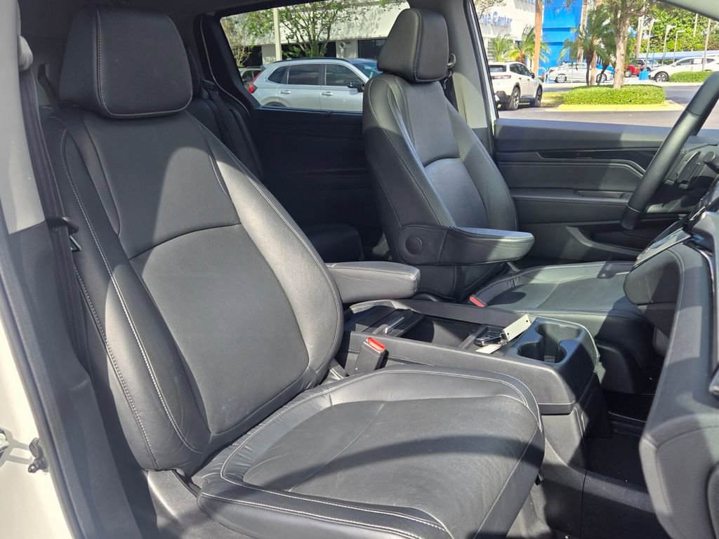 Certified 2022 Honda Odyssey Touring image 19
