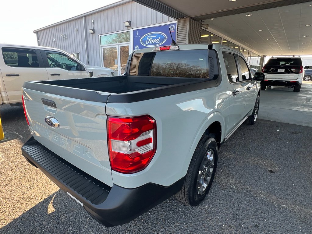 Used 2022 Ford Maverick XLT image 9