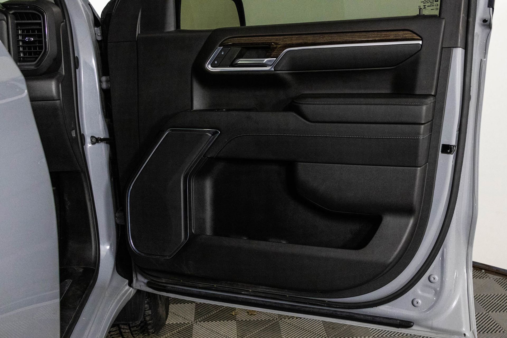 Certified 2024 GMC Sierra 1500 Elevation image 38