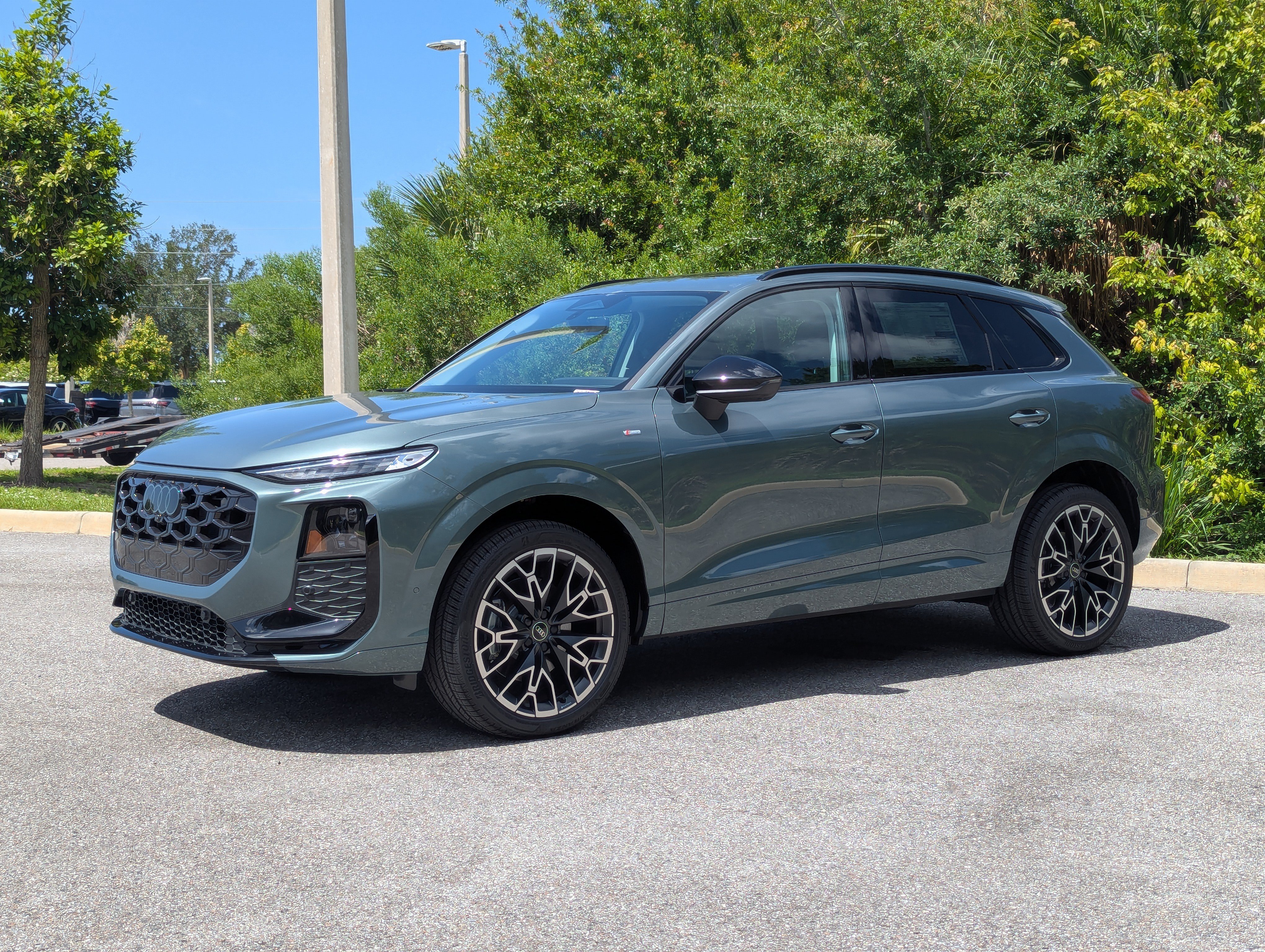 New 2026 Audi Q3 quattro 2.0T AWD/4WD image 3