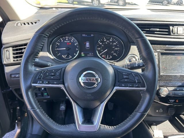 Used 2020 Nissan Rogue SV image 11