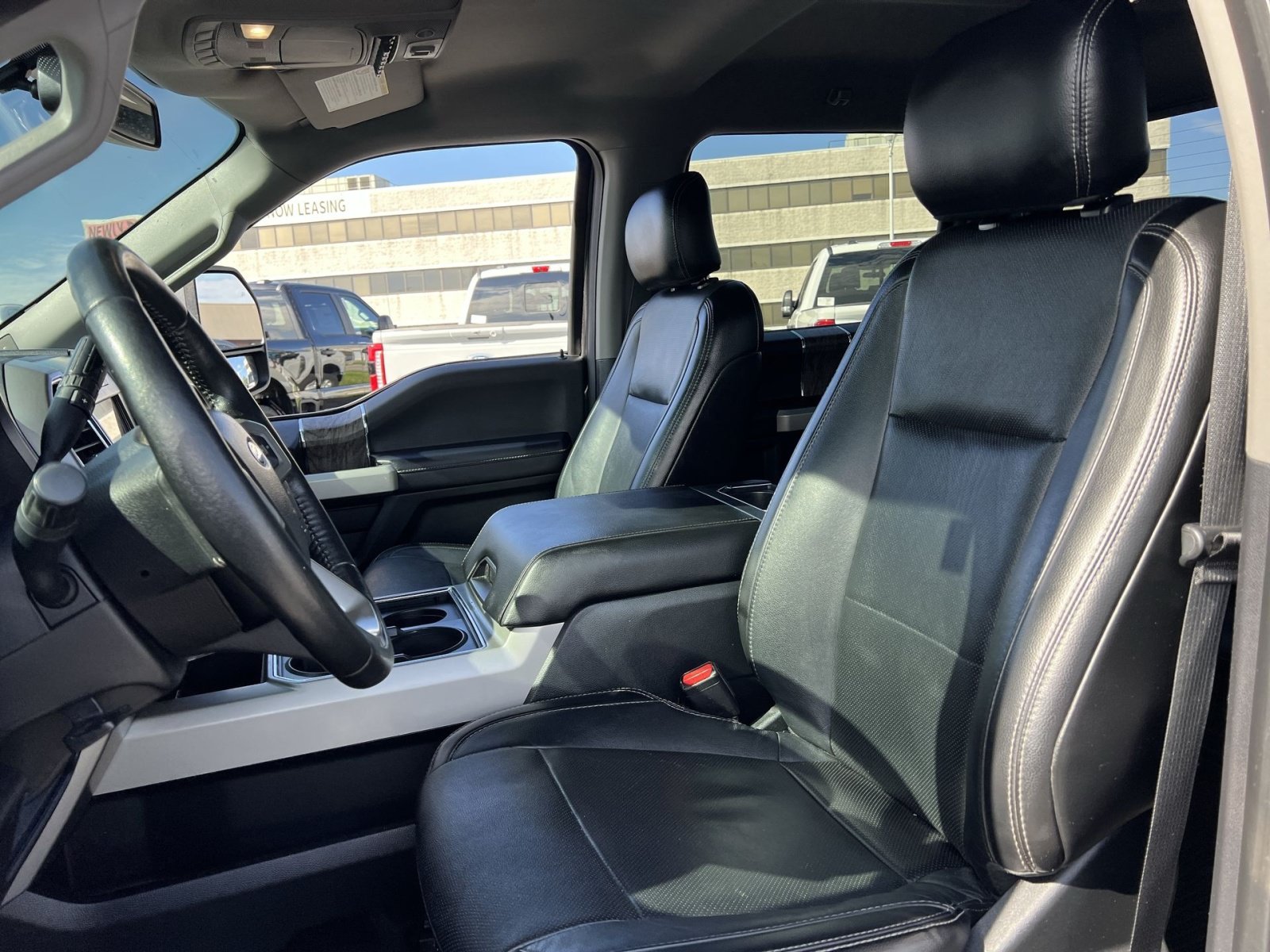 Used 2017 Ford F350 Lariat w/ Chrome Package AWD/4WD image 21