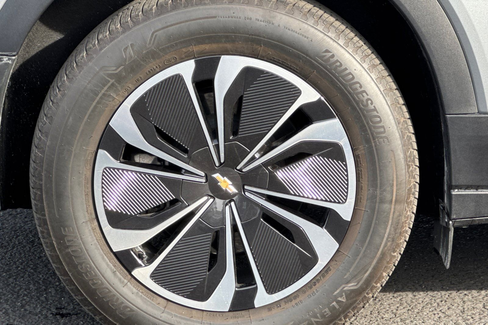 Used 2024 Chevrolet Blazer EV LT image 40