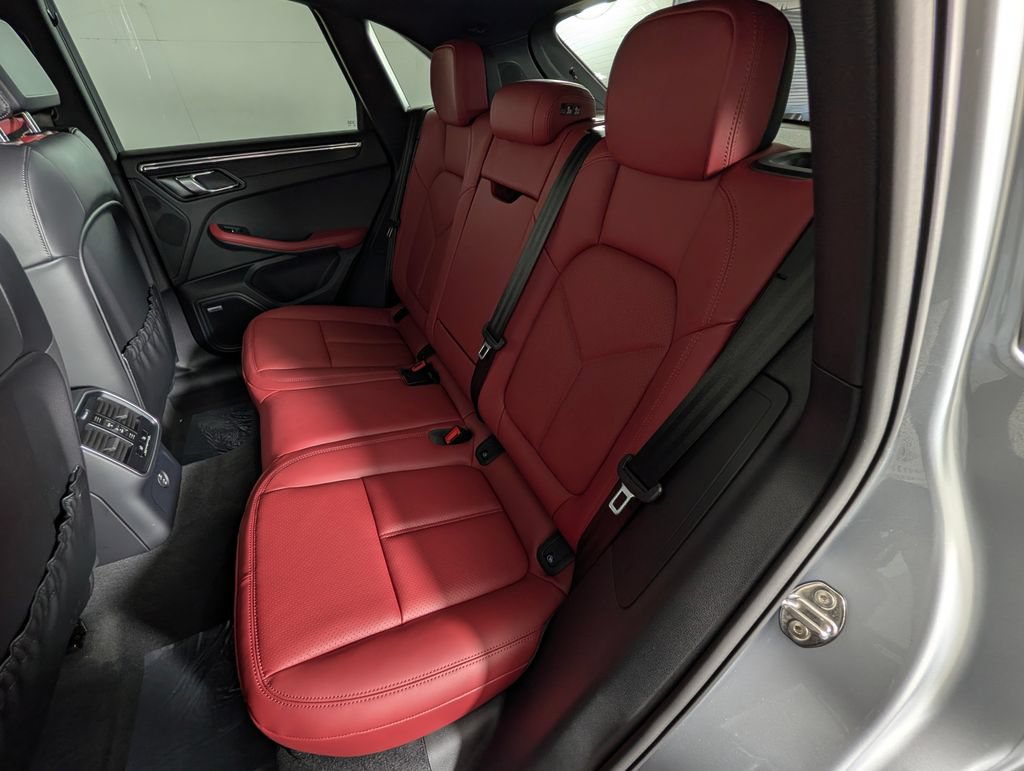 New 2026 Porsche Macan GTS AWD/4WD image 24
