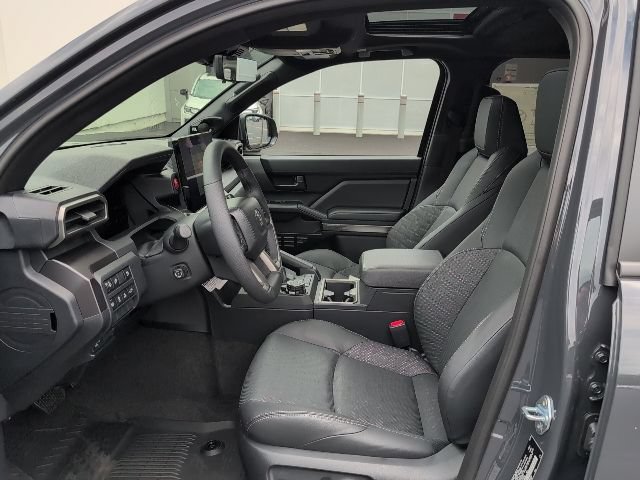 New 2026 Toyota 4Runner TRD Off-Road Premium w/ Tow Technology Package AWD/4WD image 12
