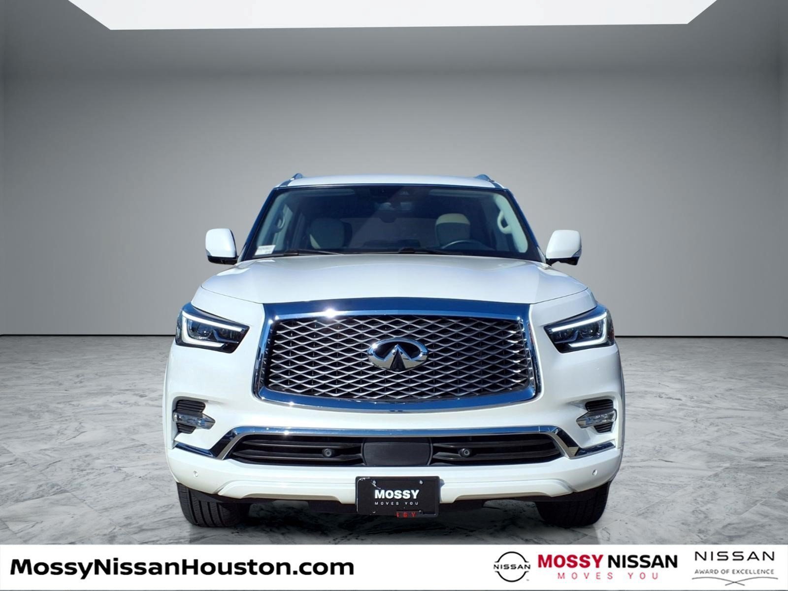 Used 2022 INFINITI QX80 Luxe w/ Cargo Package AWD/4WD image 3