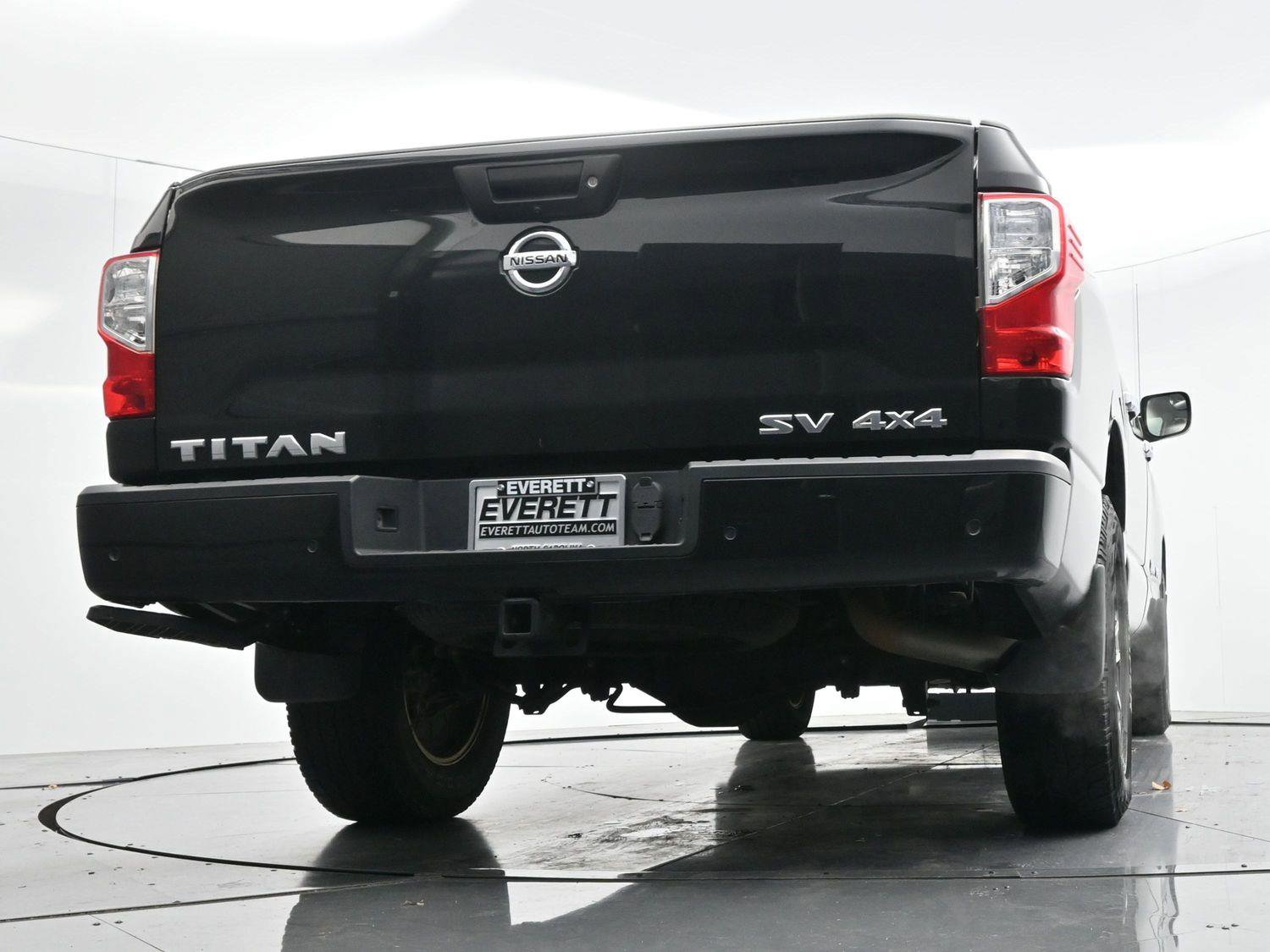 Used 2020 Nissan Titan SV w/ SV Convenience Package image 49