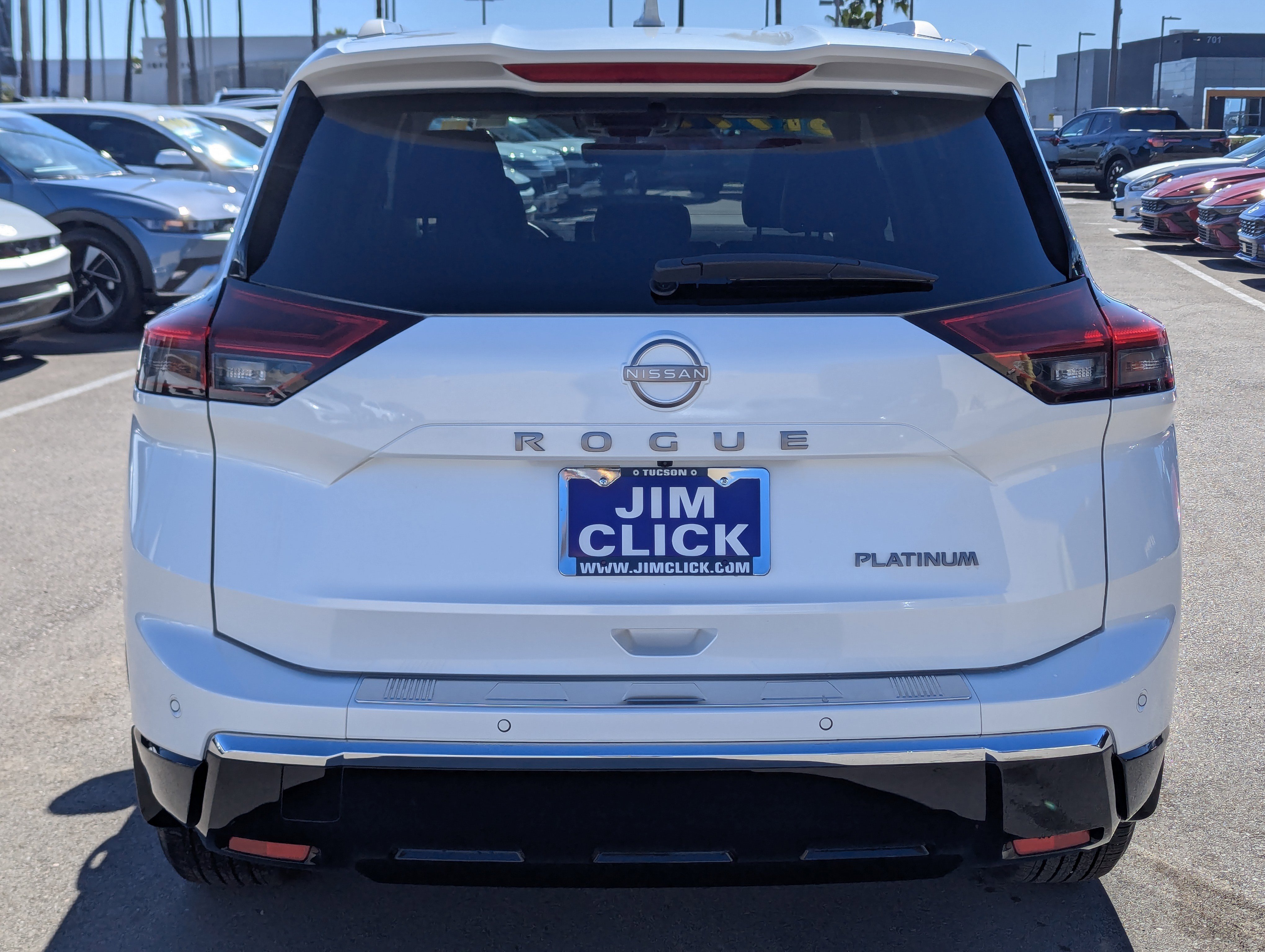 Used 2024 Nissan Rogue Platinum w/ Platinum Premium Package image 3