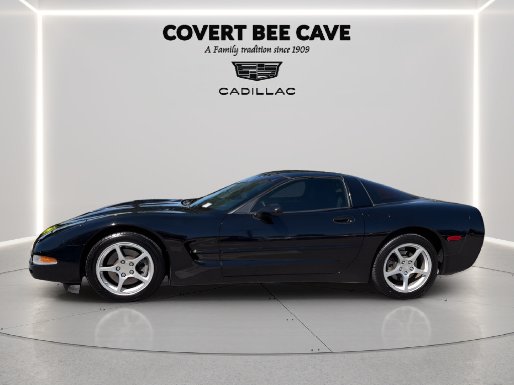 Used 2000 Chevrolet Corvette Coupe w/ Roof Pkg RWD image 4