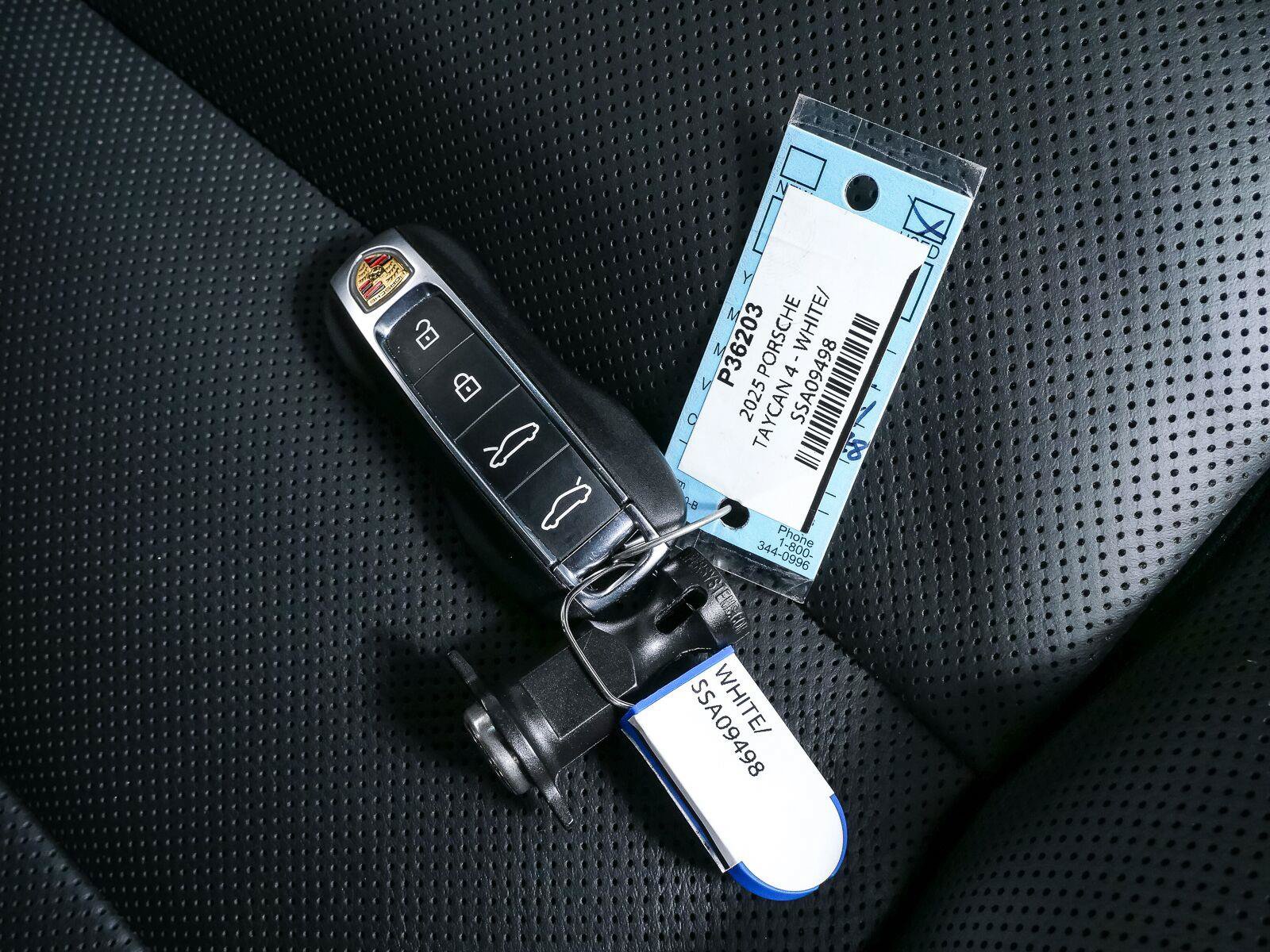 Certified 2025 Porsche Taycan AWD/4WD image 40