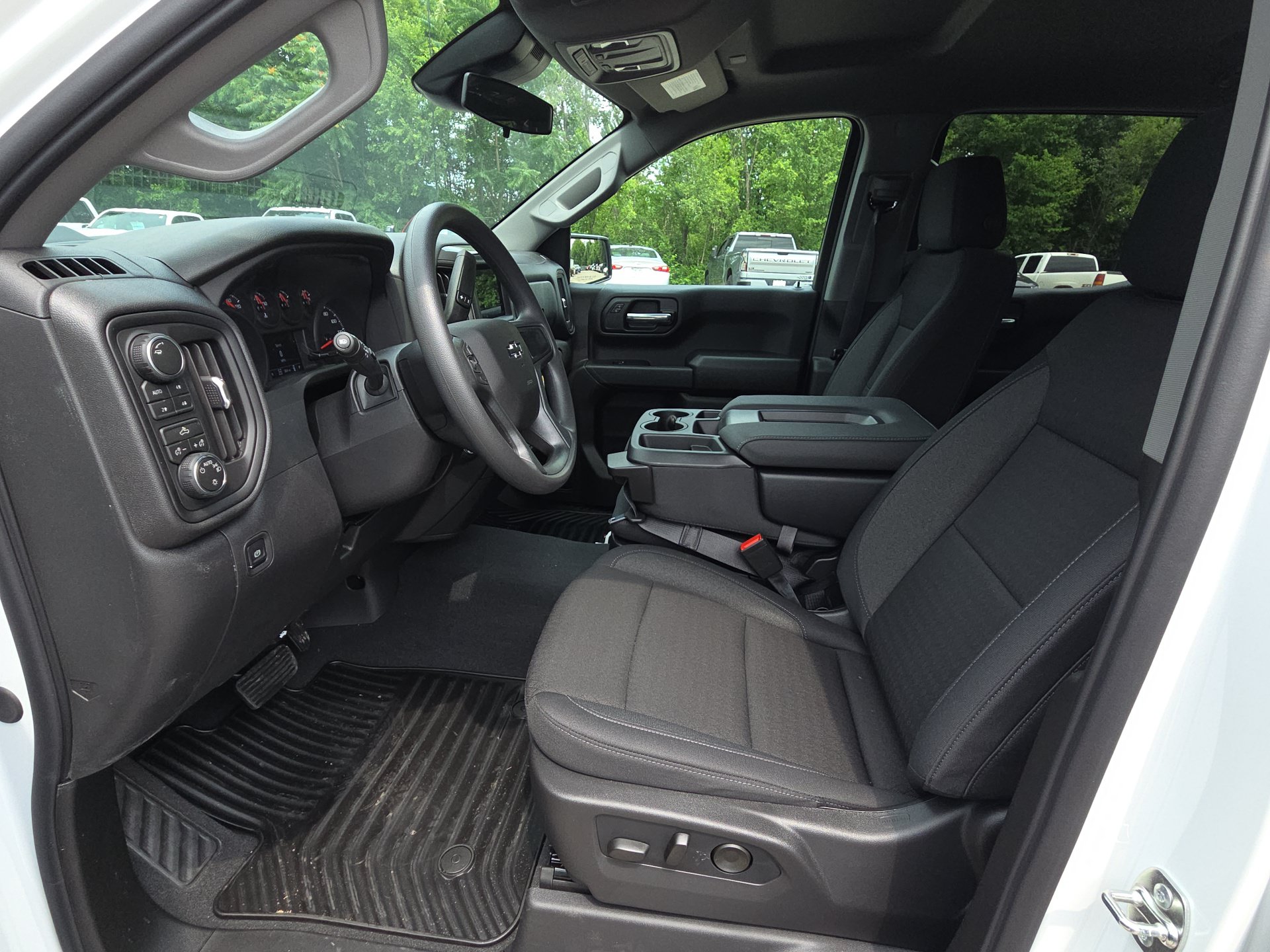 New 2026 Chevrolet Silverado 1500 Custom Trail Boss AWD/4WD image 16