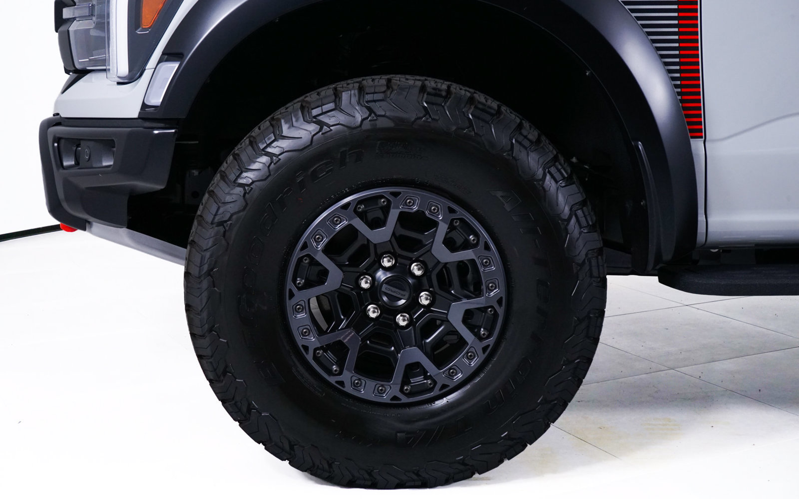 Used 2026 Ford F150 Raptor w/ Equipment Group 803A Raptor R AWD/4WD image 11